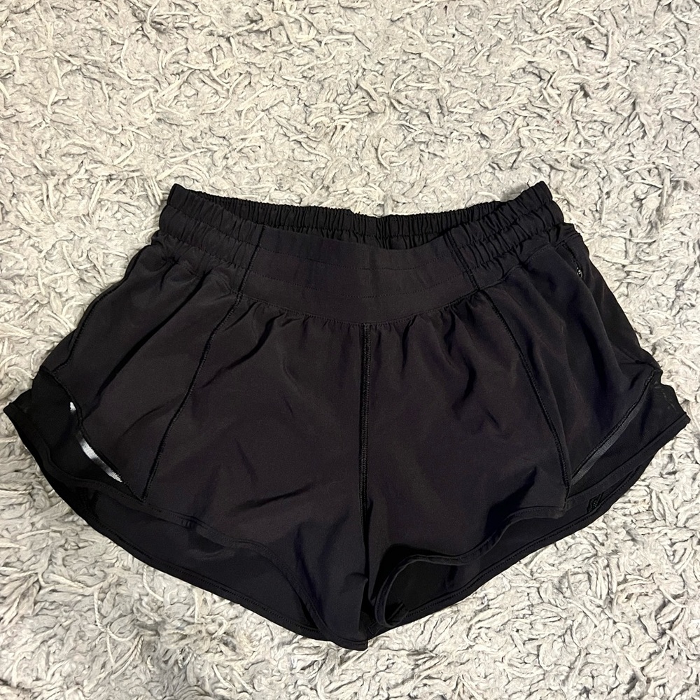 Lululemon Hotty hot short 2.5”
